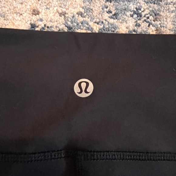 Lululemon Wunder Under Crop 21” Size 4 In Black “like new” - Picture 7 of 10
